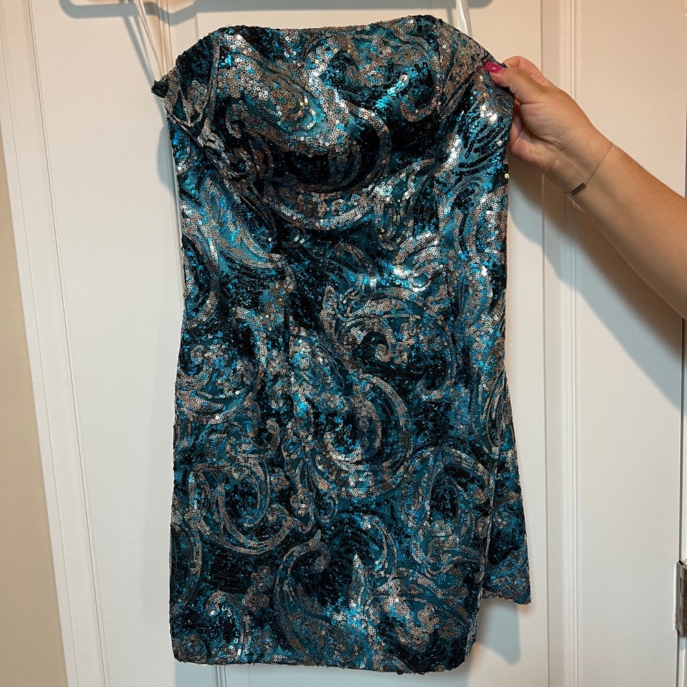 Sparkle mini dress with detachable hi low skirt